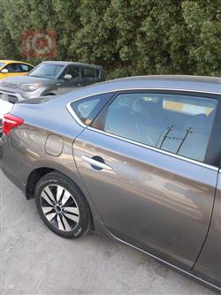 نيسان سنترا